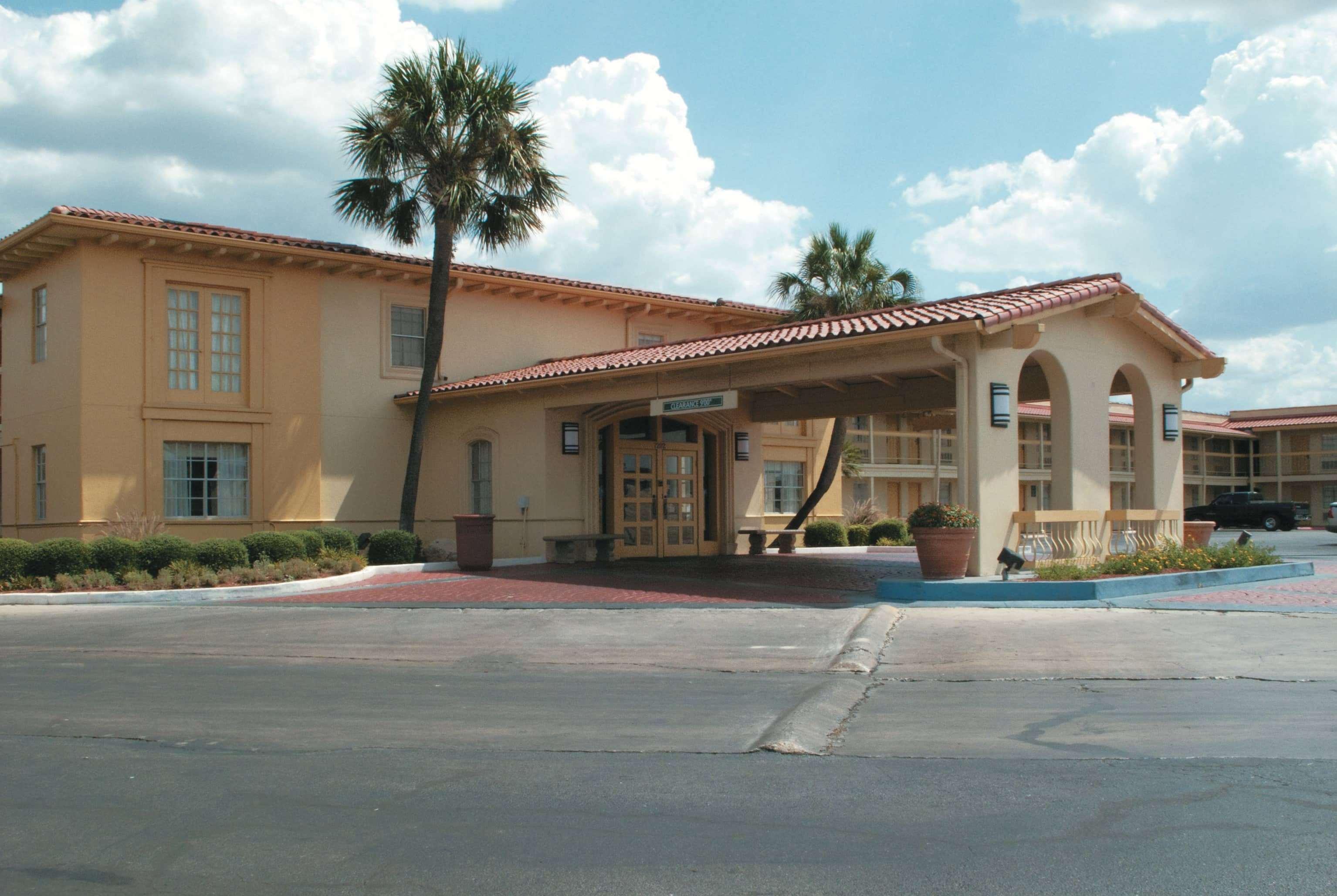 Baymont By Wyndham San Antonio South Park Hotel Luaran gambar